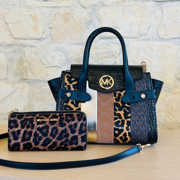 Michael Kors Handbags - NWT